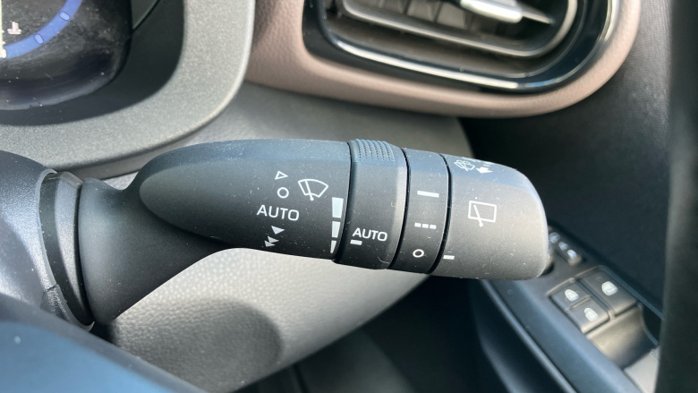 Toyota Yaris Cross 1.5 Hybrid Excel 5dr CVT Hybrid Estate